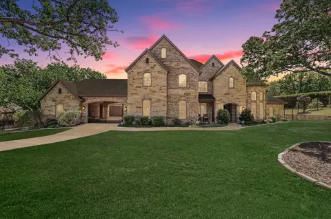 8605 Del Pino Ct, Flower Mound, TX 75022