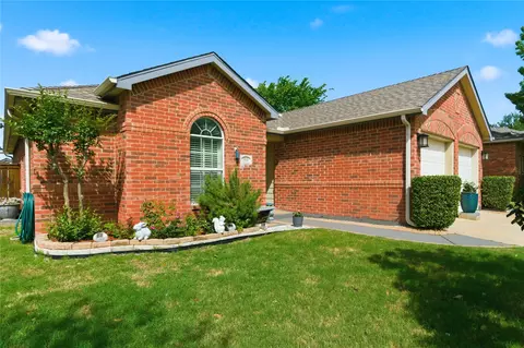 1111 Partridge Dr, Aubrey, TX 76227