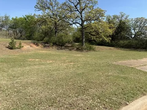 1918 S Mirick Ave, Denison, TX 75020