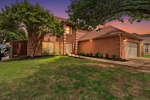 7433 Steward Ln, North Richland Hills, TX 76182