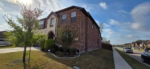 570 Stanton Ln, Lavon, TX 75166