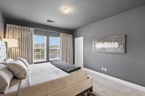 Bedroom - 215 Suma Dr, Euless, TX 76040 photo 3 of 5
