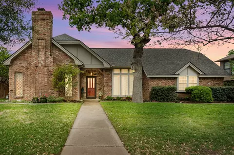 3504 Lake Champlain Dr, Arlington, TX 76016