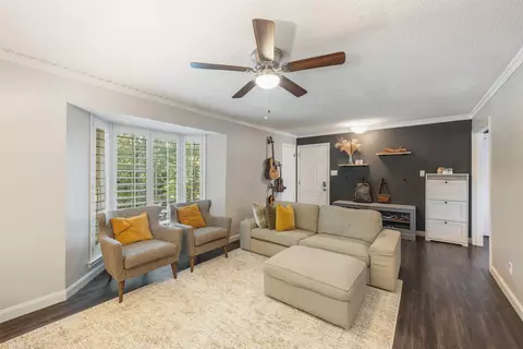 6007 Sandhurst Ln #D, Dallas, TX 75206