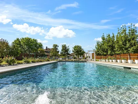 146 Old Bridge Rd, Waxahachie, TX 75165