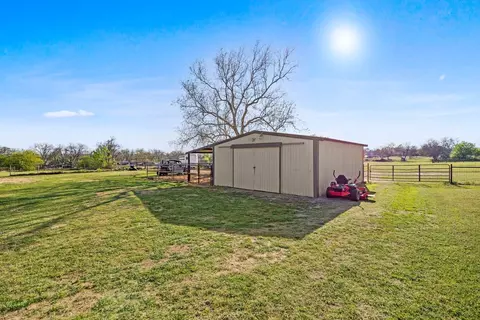 Other - 207 N Sand St, Comanche, TX 76442 photo 5 of 9