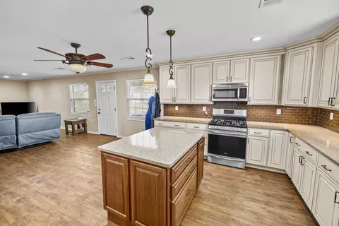 Kitchen - 207 N Sand St, Comanche, TX 76442 photo 3 of 4