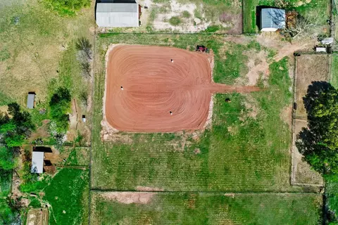 View/Area - 207 N Sand St, Comanche, TX 76442 photo 4 of 8