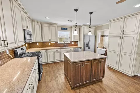 Kitchen - 207 N Sand St, Comanche, TX 76442 photo 4 of 4