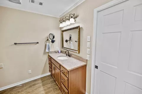 Bath - 207 N Sand St, Comanche, TX 76442 photo 2 of 6