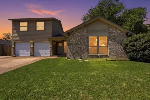 6021 Dusty Rd, Watauga, TX 76148