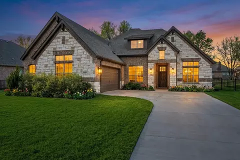 3165 Ferry Boat Ln, Granbury, TX 76049