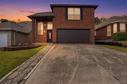 4900 Lodgepole Ln, Fort Worth, TX 76137
