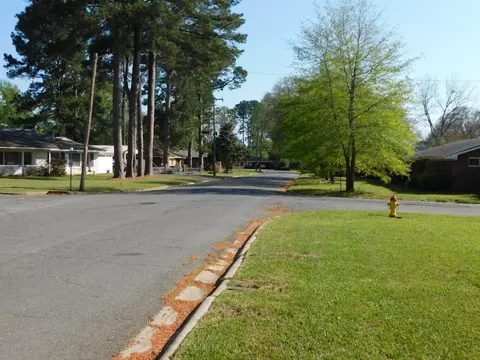 Other - 201 NE 8th St, Springhill, LA 71075 photo 2 of 10