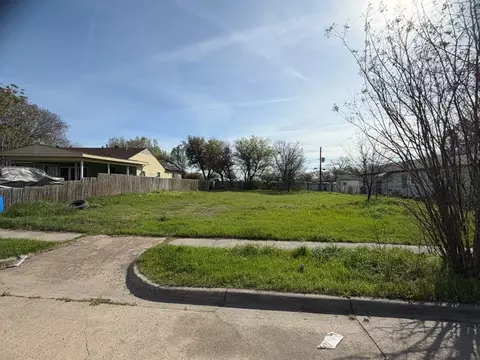 218 Manor St, Grand Prairie, TX 75050