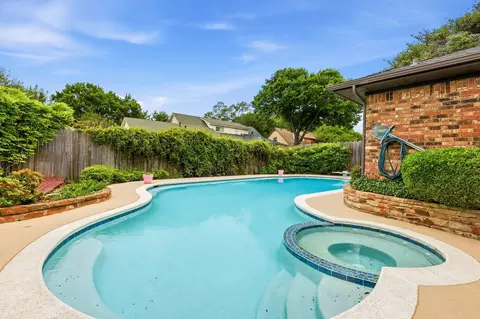 1912 Deerfield Dr, Plano, TX 75023