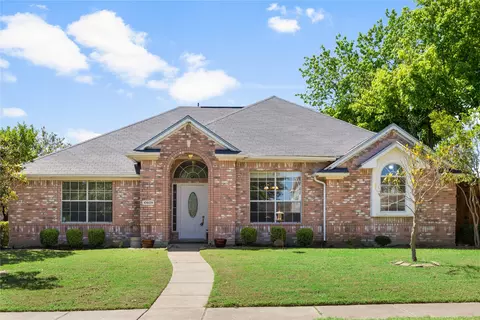 10609 Pineview Ln, Frisco, TX 75035