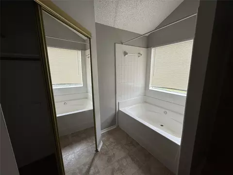 Bath - 2011 Nectar Dr, Mesquite, TX 75149 photo 2 of 3