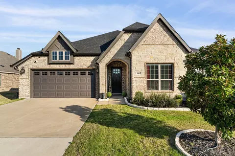 141 Crockett Dr, Waxahachie, TX 75165