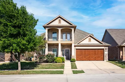 112 Cole Ct, Argyle, TX 76226