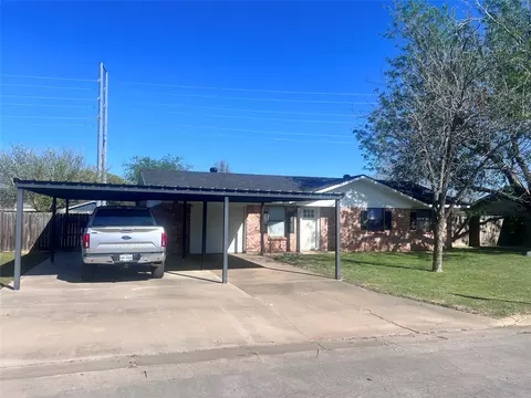 113 Candlestick Dr, Graham, TX 76450