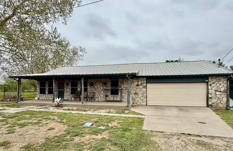 555 S Allen St, Boyd, TX 76023
