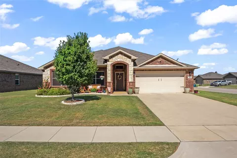 4126 Bridle Path Ln, Sanger, TX 76266