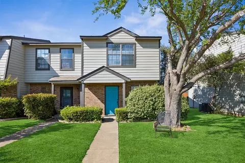 724 W Collins St, Denton, TX 76201