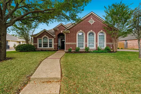 309 Canterbury Dr, Waco, TX 76712