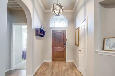 2420 Priscella Dr, Fort Worth, TX 76131
