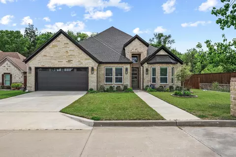 57 Lone Oak Blvd, Pottsboro, TX 75076