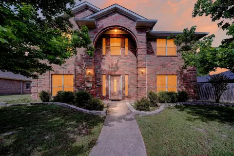 1110 Hall Dr, Wylie, TX 75098