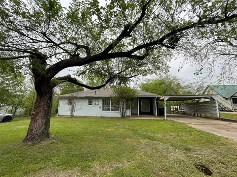 403 N Fairview St, Keene, TX 76059