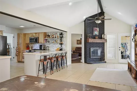 501 N Van Zandt St, Tioga, TX 76271