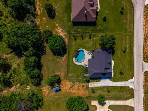 2029 Shady Creek Xing, Azle, TX 76020