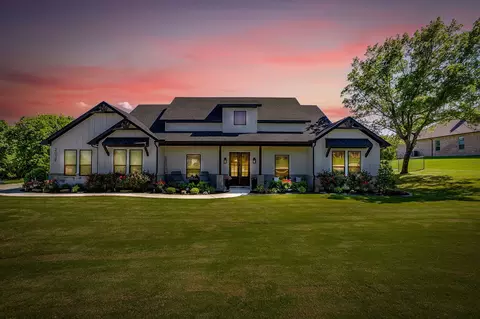 2029 Shady Creek Xing, Azle, TX 76020