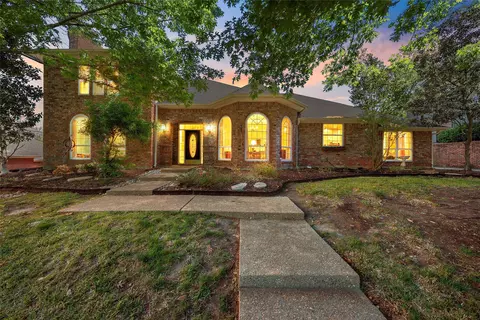 418 Riverview Dr, Woodway, TX 76712