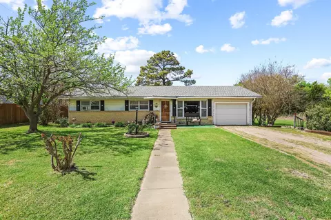 110 Vine St, Pottsboro, TX 75076