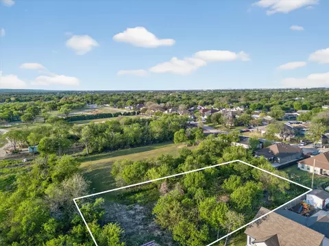 1917 Avenue E, Grand Prairie, TX 75051
