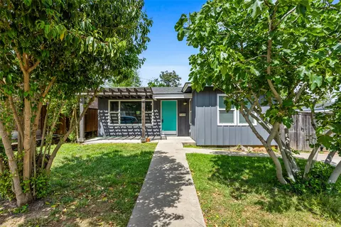 2108 Harrison Ave, Fort Worth, TX 76110