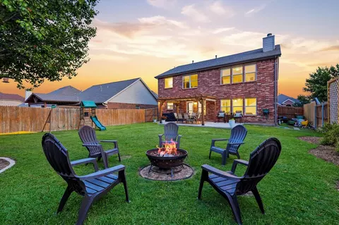 Exterior - 5908 Brookside Dr, Argyle, TX 76226 photo 8 of 10