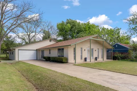 529 E Kempner, Mabank, TX 75147