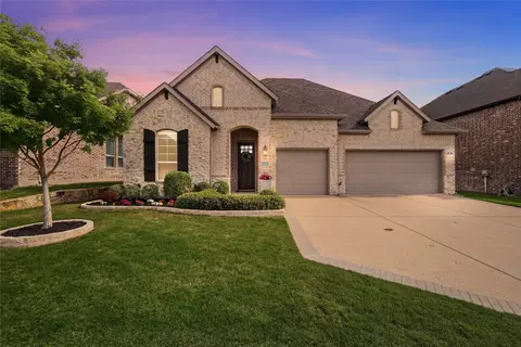 5212 Ravine Ridge Ct, Roanoke, TX 76262