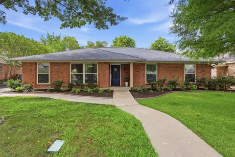 6409 Country Day Trl, Benbrook, TX 76132
