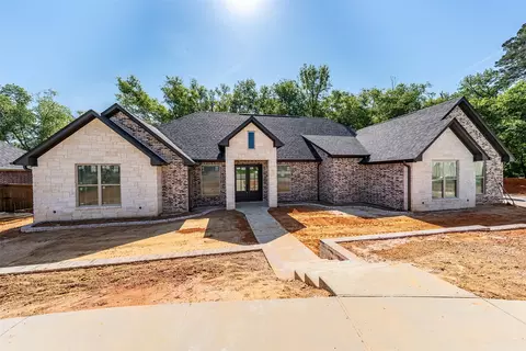 2546 Barton Creek Cir, Tyler, TX 75703