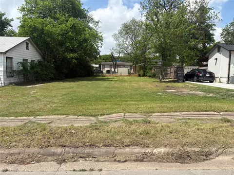 1907 E Overton Rd, Dallas, TX 75216