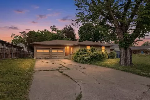 9229 Bentham Ct, Dallas, TX 75227