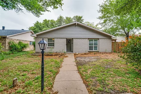 310 Thistle Dr, Garland, TX 75043