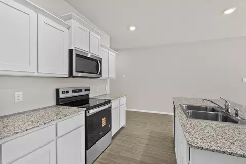 Kitchen - 541 Marsh St, Cleburne, TX 76033 photo 5 of 5