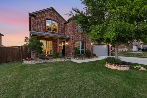912 Hartford Ct, Roanoke, TX 76262